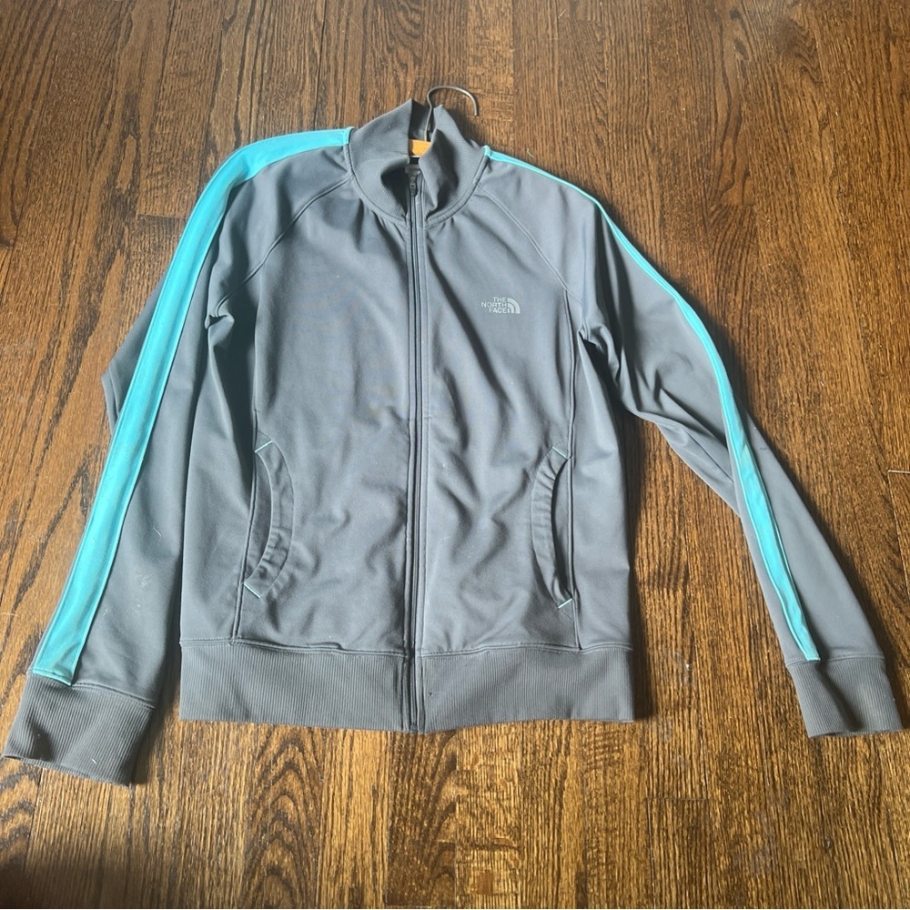 The North Face Womens Full Zip Vapor Wick Technology Grey Blue Stripe medium